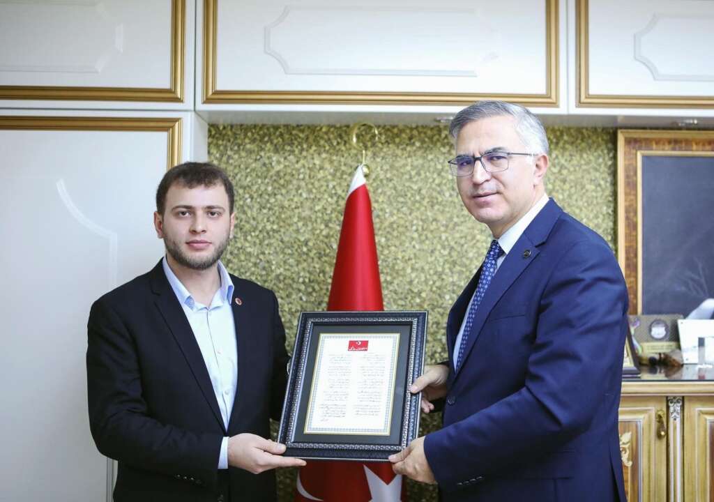 Türkiye İmam Hatipliler Birliği Genel Başkanı Muhammet Samet Akkaya, Adalet Akademisi Başkanı Muhittin Özdemir’i ziyaret etti.