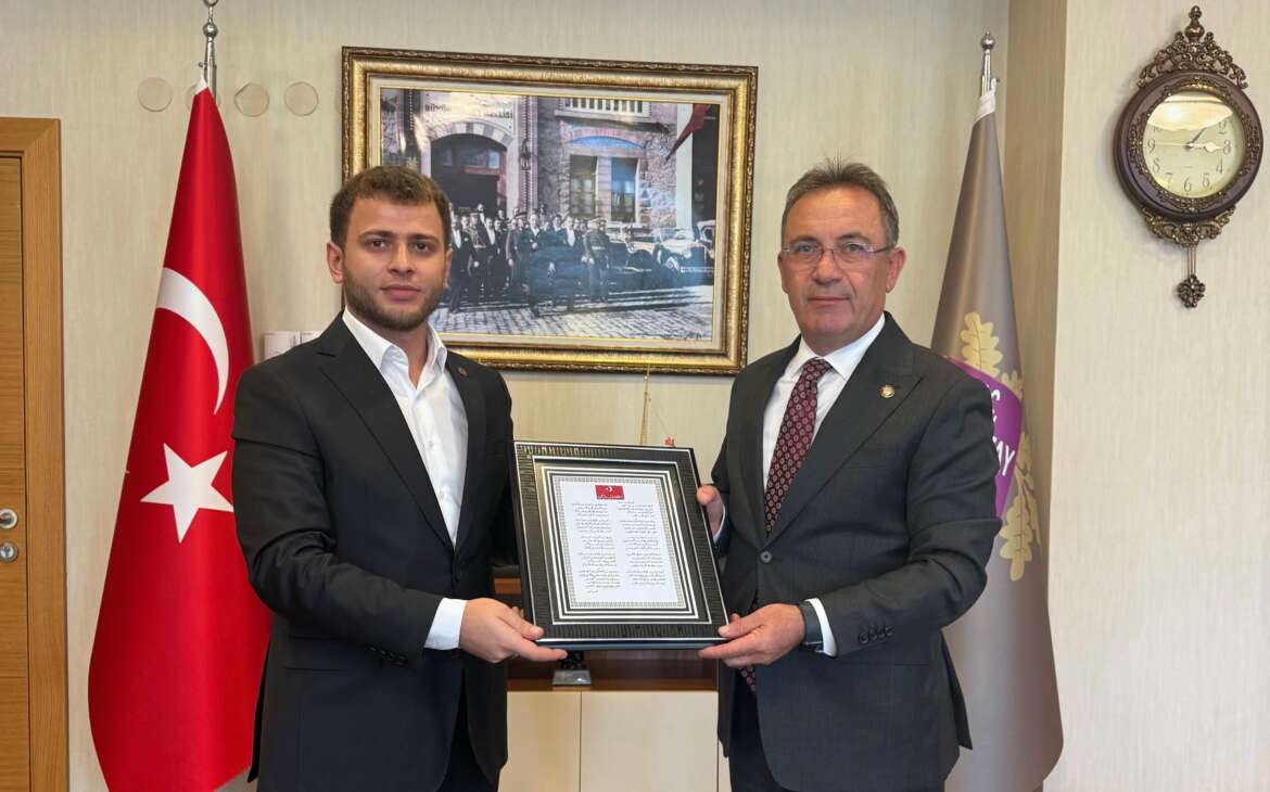 Türkiye İmam Hatiplileri Birliği Genel Başkanı Muhammet Samet Akkaya, Danıştay Başsavcısı Cevdet Erkan ile bir araya geldi