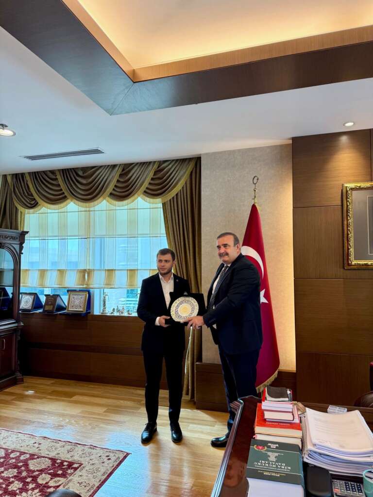 Türkiye İmam Hatiplileri Birliği Genel Başkanı Muhammet Samet Akkaya, Uyuşmazlık Mahkemesi Başkanı Rıdvan Güleç ile bir araya geldi.